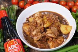 Indonesian Braised Chicken Stew in Sweet Soy Sauce (Semur Ayam)